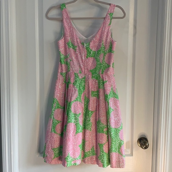 Lilly Pulitzer Lexington Dress sz 2 in Limeade - Picture 2 of 3